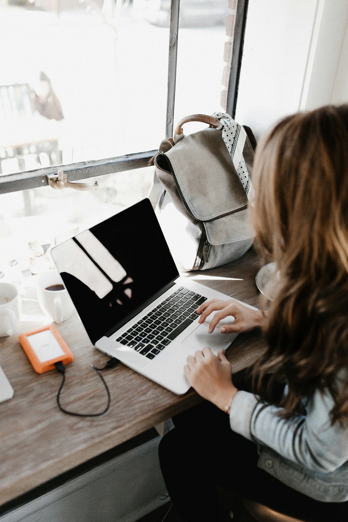 Clinical Psychology Meets Business Solutions Online
